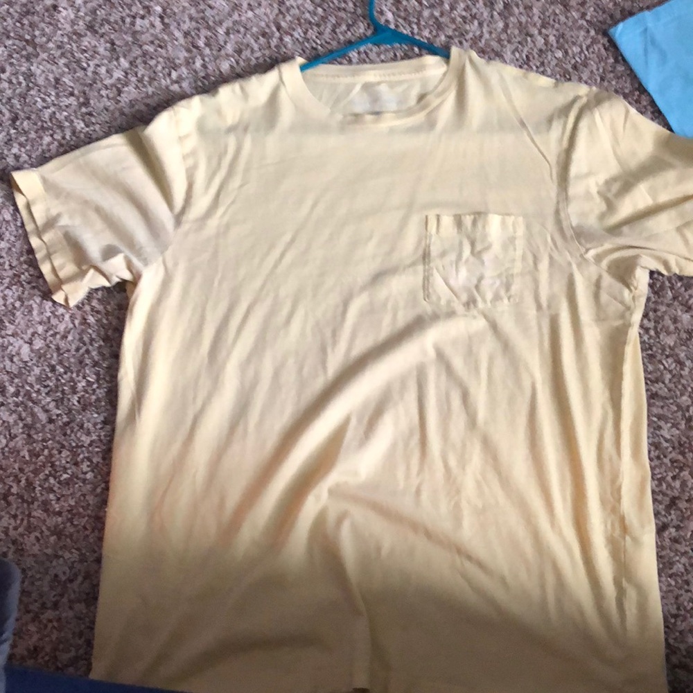 Vineyard vines T